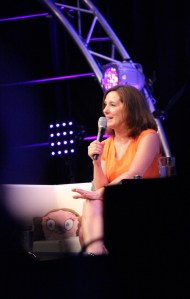 Kathleen Kennedy: viihdyttävää puhetta, ei juuri puhettakaan paljastuksista. (Kuva: Aki Jörgensen)