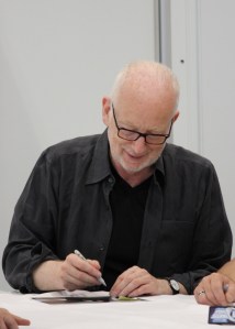 Ian McDiarmid Celebration Europen nimikirjoitustalkoissa. (kuva: Aki Jörgensen)