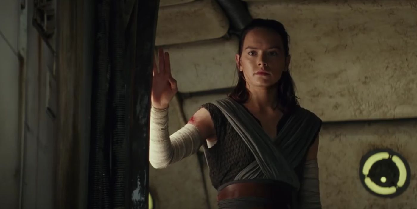 Rey-The-Last-Jedi-ending